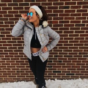 Meet your Posher, Carly